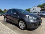 Kia Rio Dream Team Sportsitze Sport Lenkrad - Kia Rio in Hannover