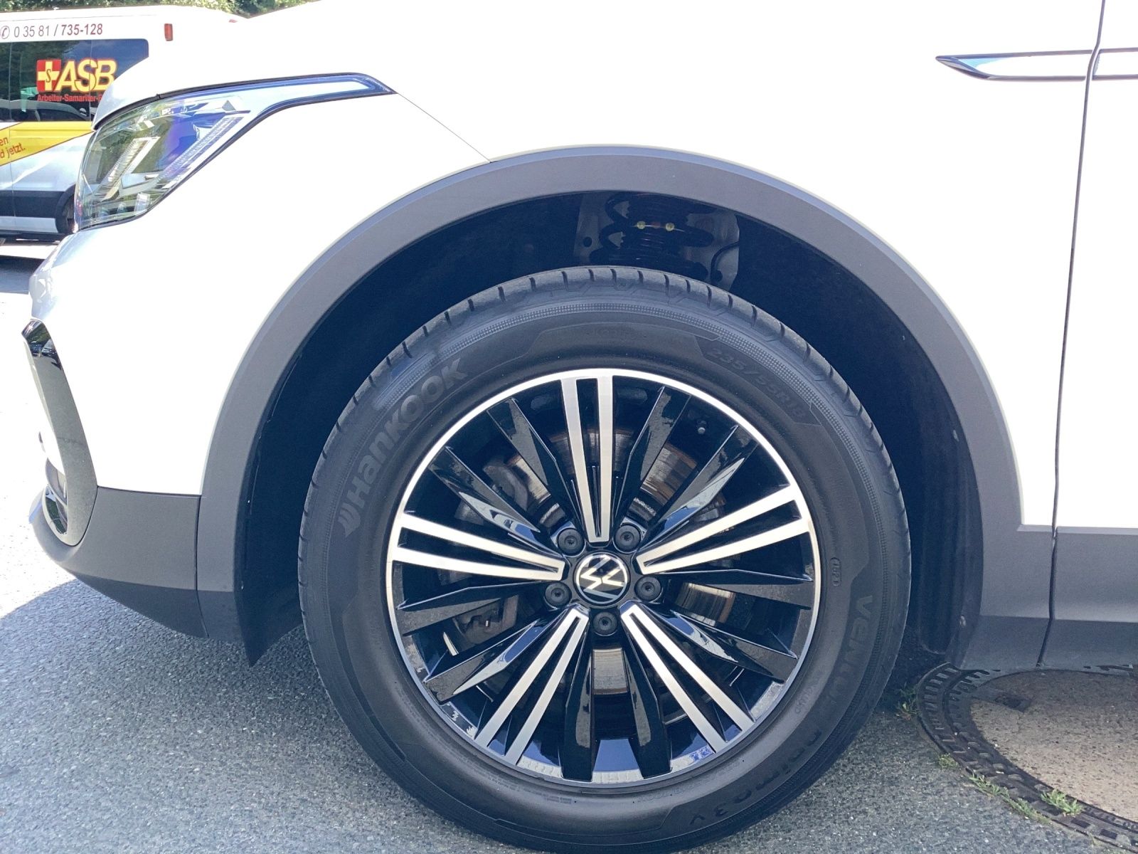 Fahrzeugabbildung Volkswagen Tiguan Elegance 4Motion