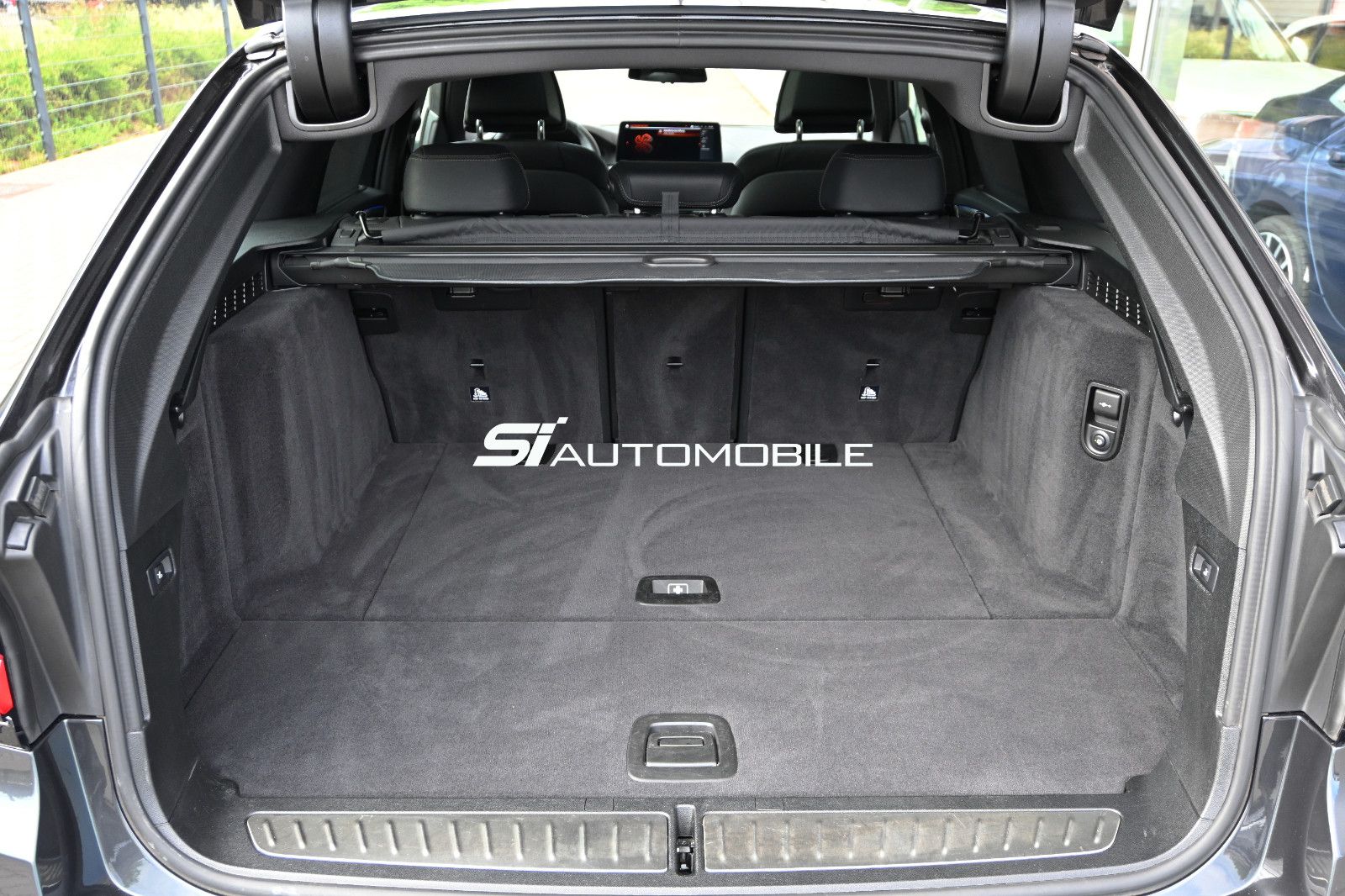 Fahrzeugabbildung BMW 540d xDr. Touring M-Sport °ACC°AHK°STANDHZ°PANO°
