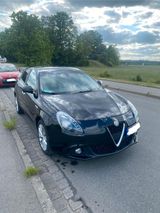 Alfa Romeo Giulietta 1.6 JTDm 16V 88 kW - - Alfa Romeo Giulietta: Jtdm