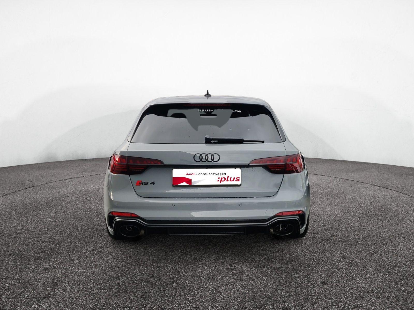 Audi RS4 Avant edition 25 years VMAX 300 B&O Matrix