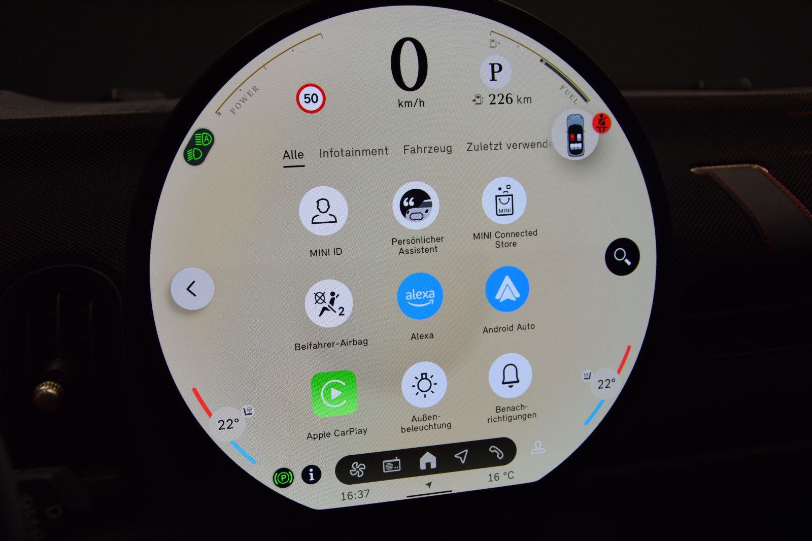 Fahrzeugabbildung MINI Cooper C John Cooper Works Trim HuD Pano Leder