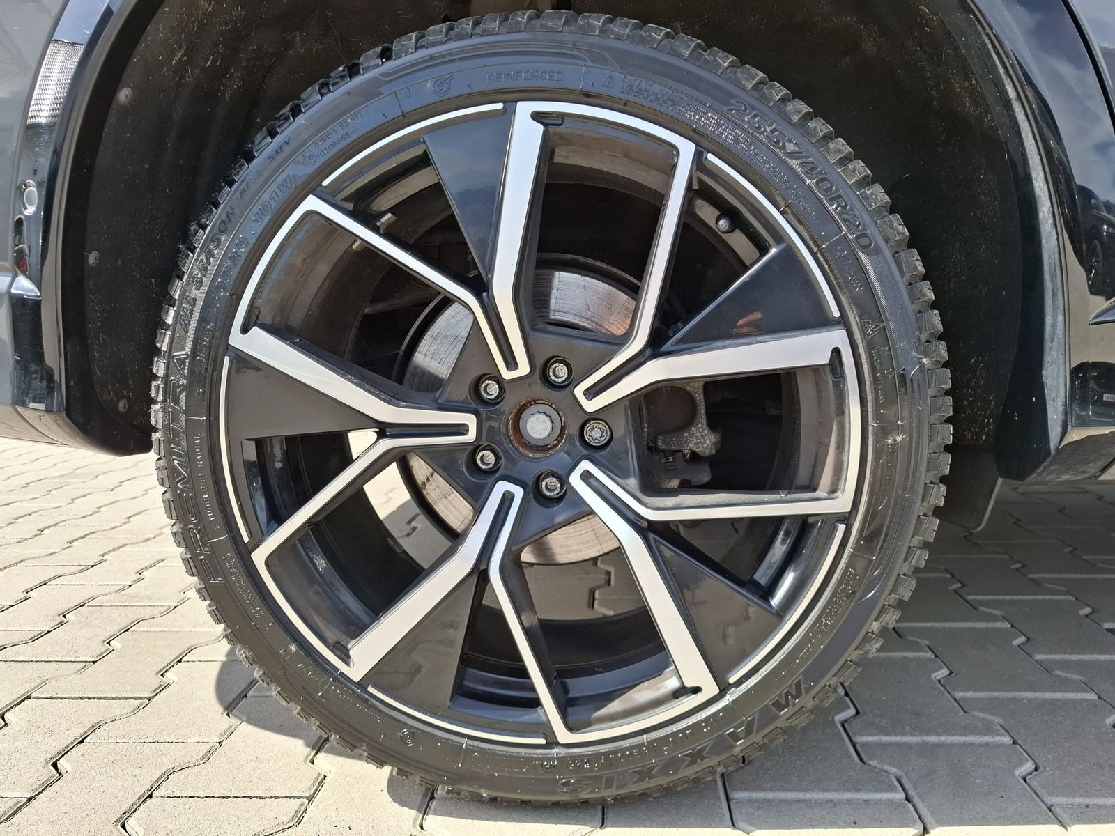 Fahrzeugabbildung Volkswagen Tiguan 2.0 TDI R-Line 4M Pano*Black*Matrix*AHK