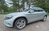 Mercedes-Benz GLA 220 d DCT -
