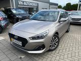 Hyundai i30cw&16"Alu+NAVI&KAMERA&PDC vo&hi+Voll-LED HSW - Hyundai i30: Kombi