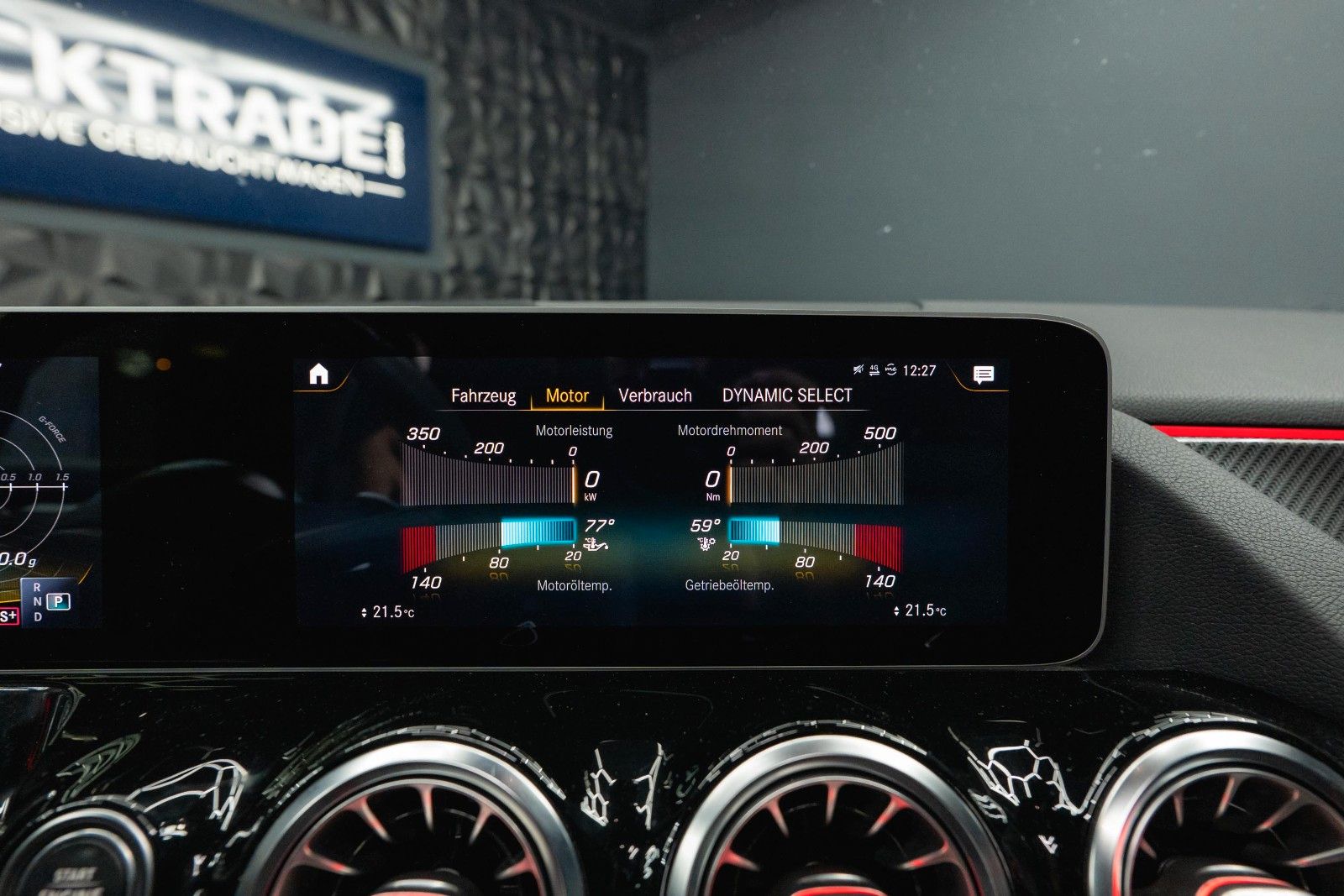 Fahrzeugabbildung Mercedes-Benz GLA 45 S AMG 4Matic | ACC | PANO | BURMESTER