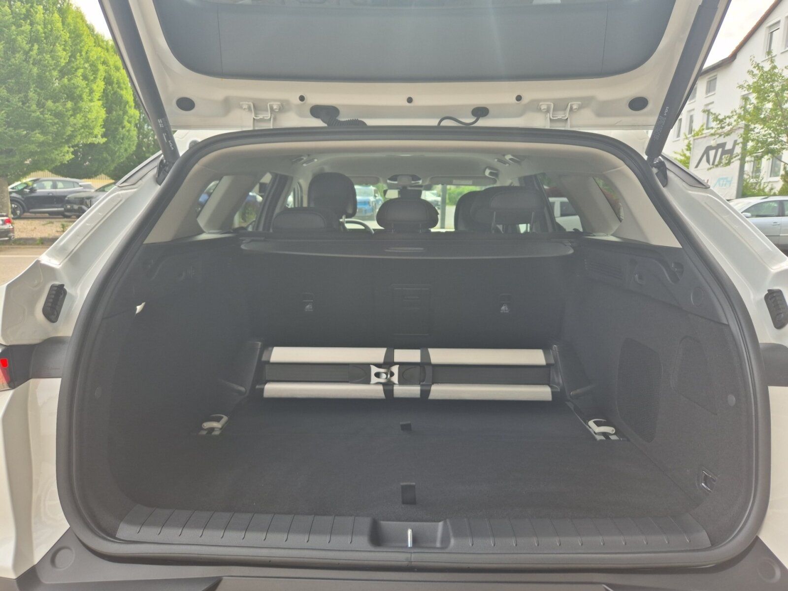 Fahrzeugabbildung Kia K4 Sportswagon 1.6 T-GDI Spirit DriveWise-Park &
