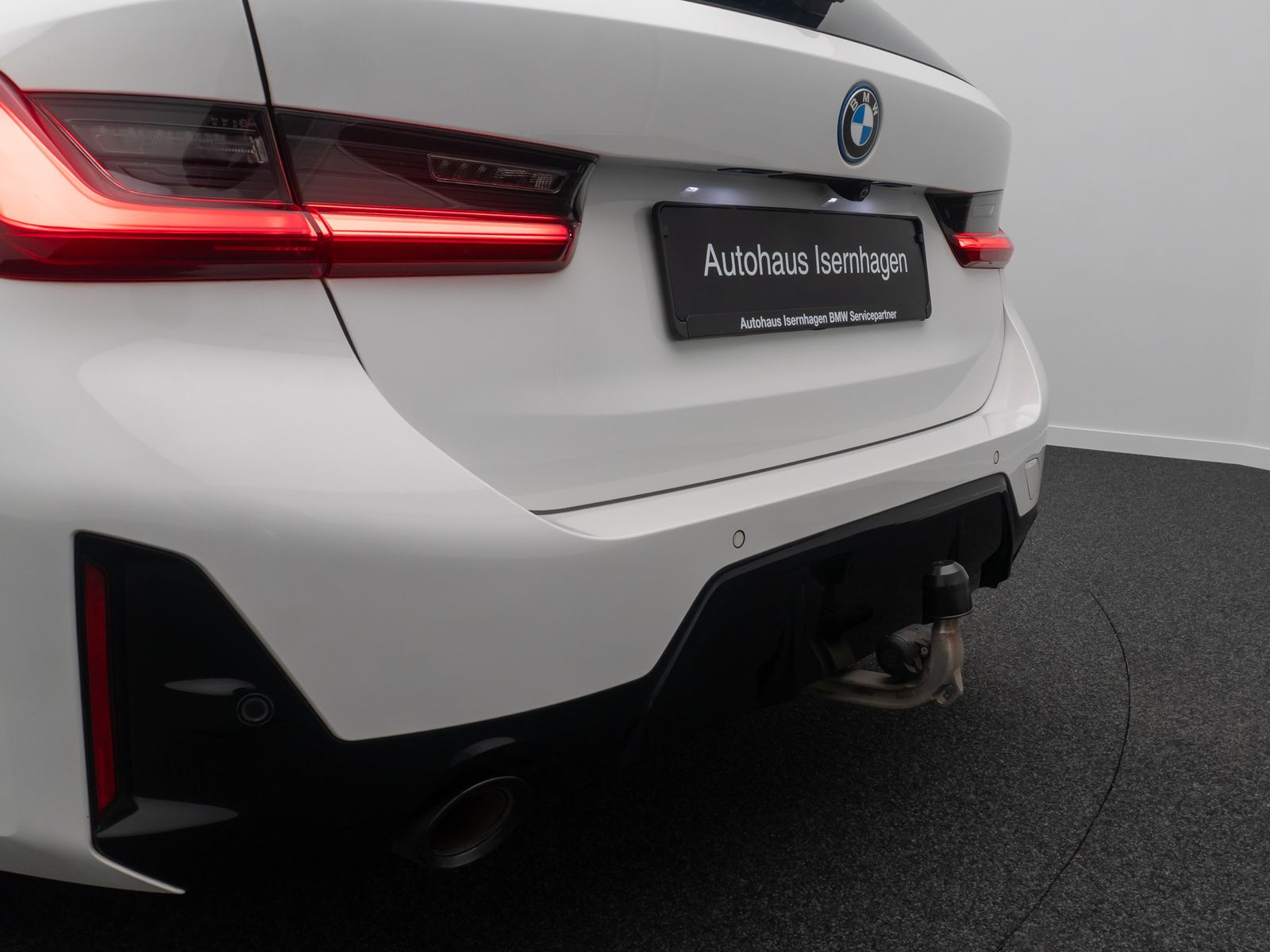 Fahrzeugabbildung BMW 330e M Sport HUD H/K DAB Kamera Alarm AHK 19Zoll