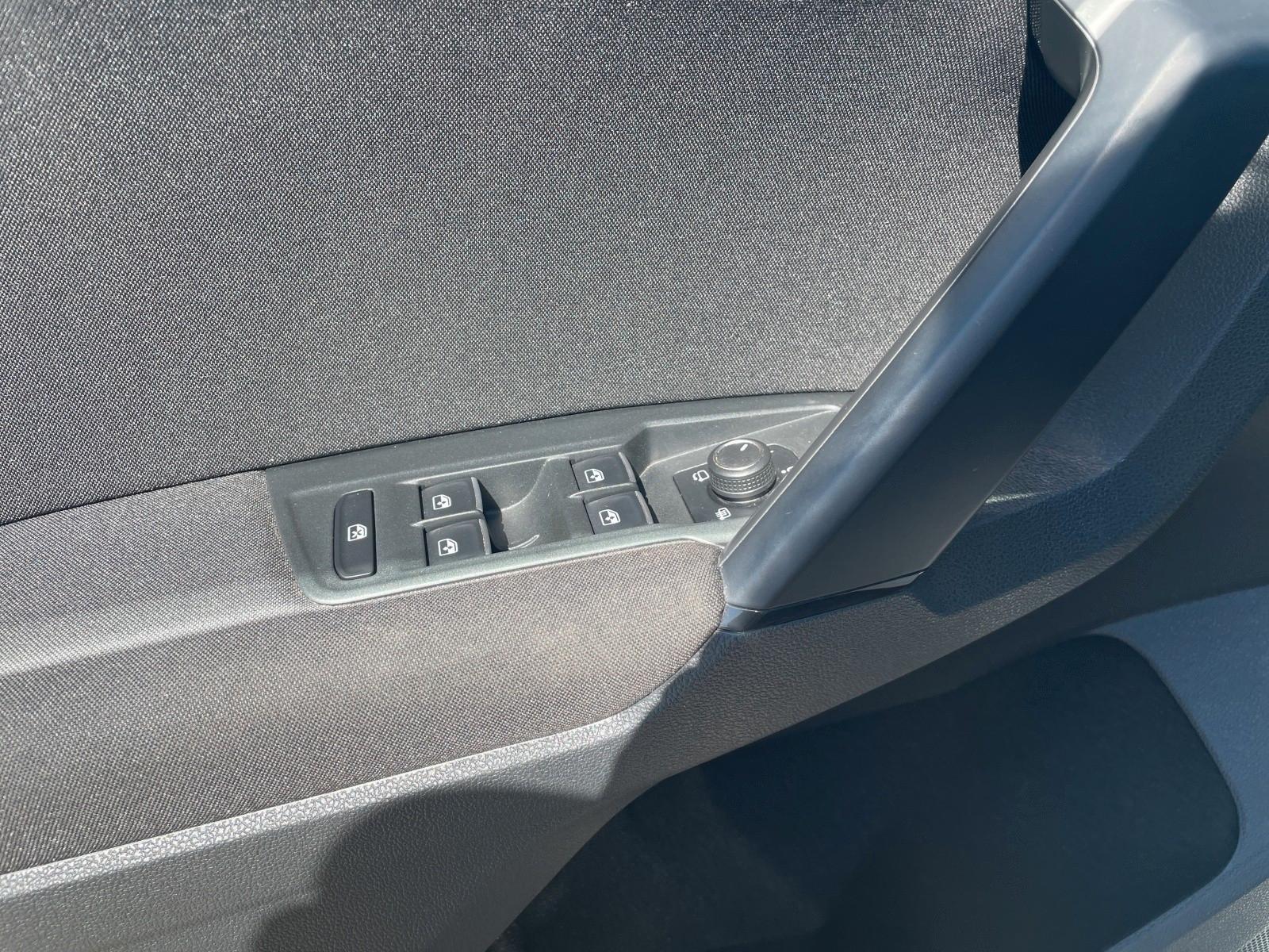 Volkswagen Tiguan TSI SOUND 180 PS (*SITZHEIZUNG * KLIMA*)