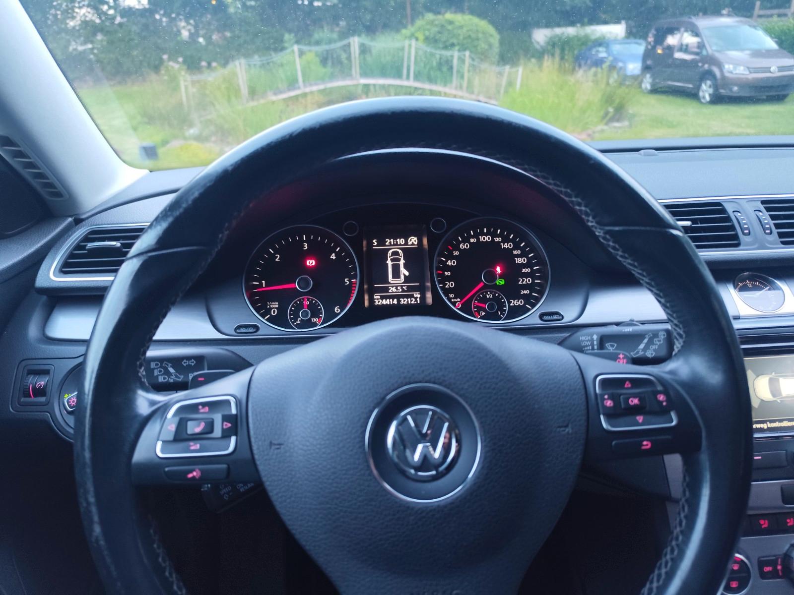 Volkswagen Passat 2014 — photo 21