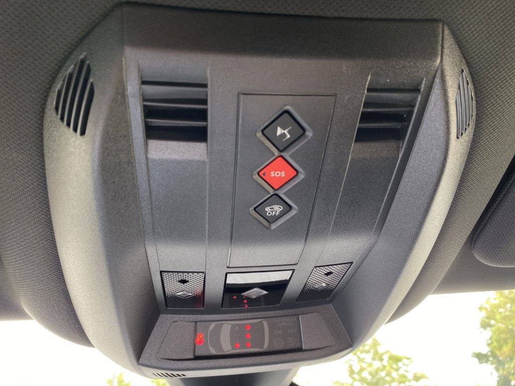 Fahrzeugabbildung DS Automobiles DS7 BlueHDI 130 Aut. PERFORMANCE LINE + *AZV*