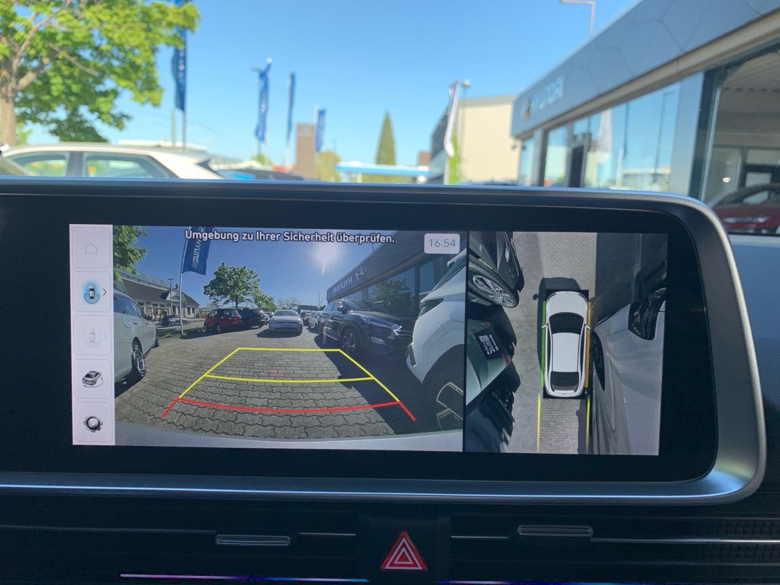 Fahrzeugabbildung Hyundai IONIQ 6 Uniq 77,4 kWh Elektro 4WD