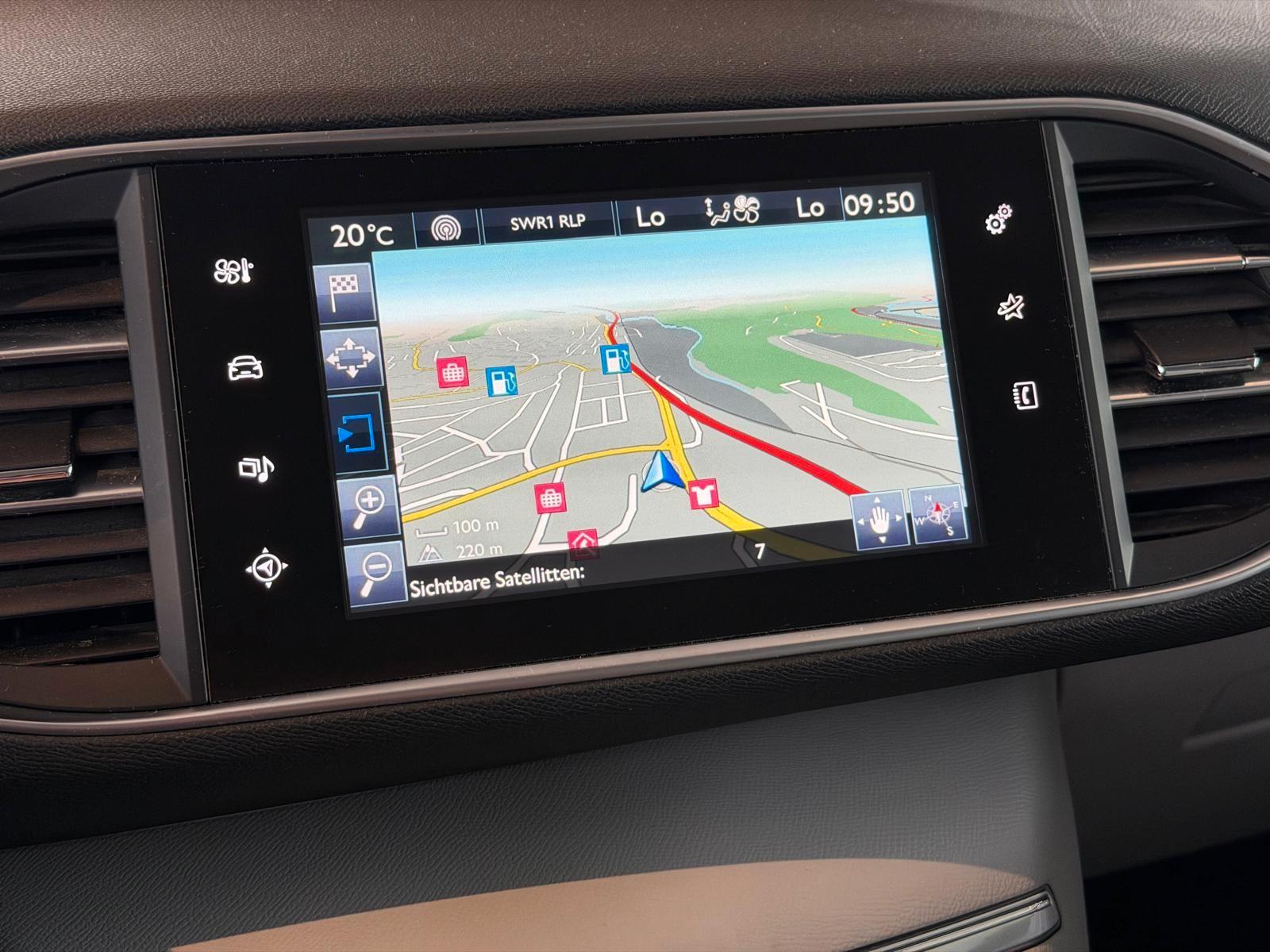 Peugeot 308 2015 — photo 12