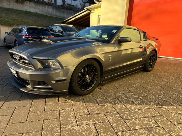 Ford Mustang 3,7 Leder 165TKM