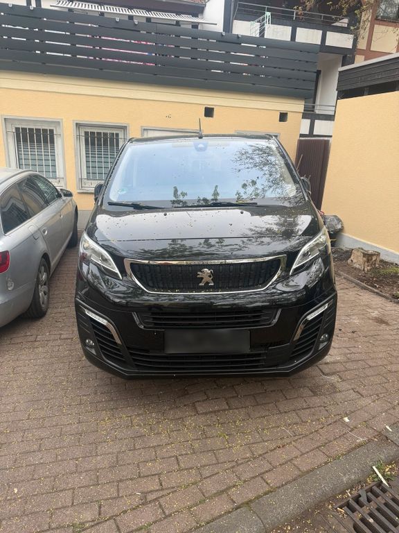 Image of Peugeot Traveller