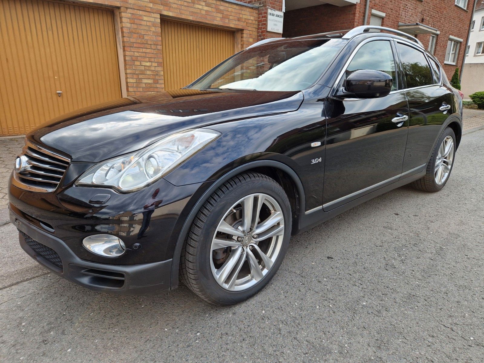 INFINITI QX50