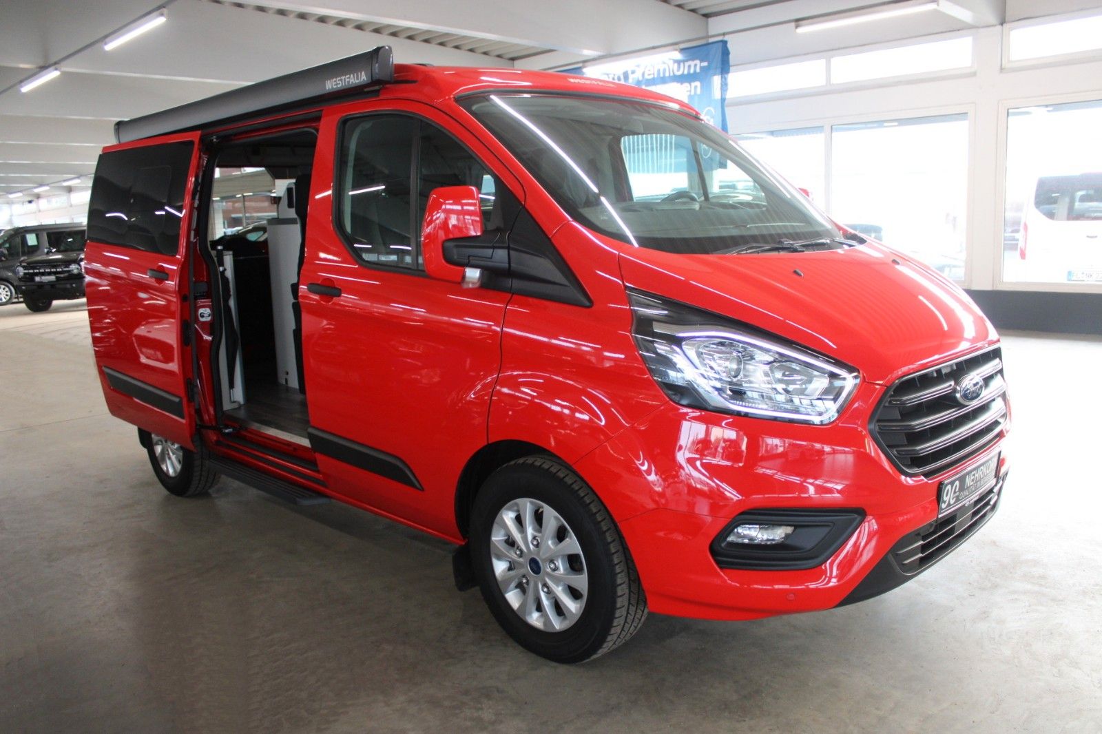 Fahrzeugabbildung Ford Transit Custom NUGGET Aufstelldach AHK Markise