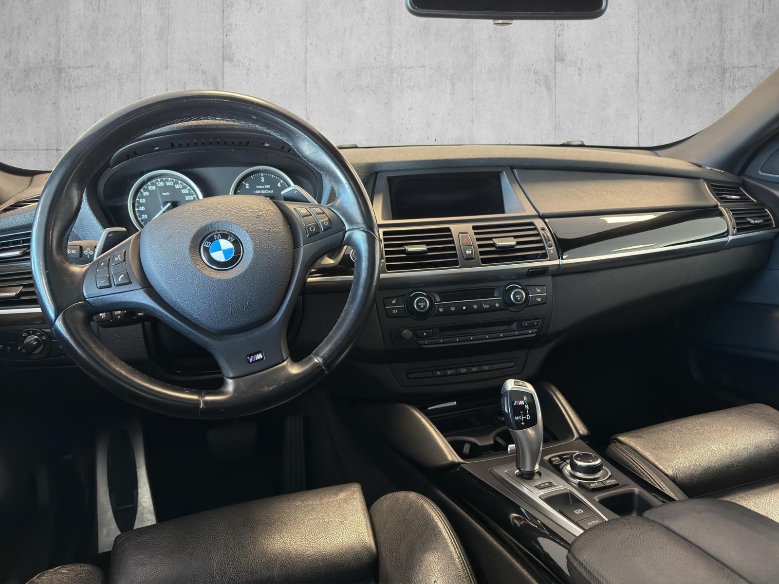 BMW X6 M50d 381ch BVA xDrive / 159 600 km / Toit panoramique / Affichage tête haute / Caméra / Soft Close