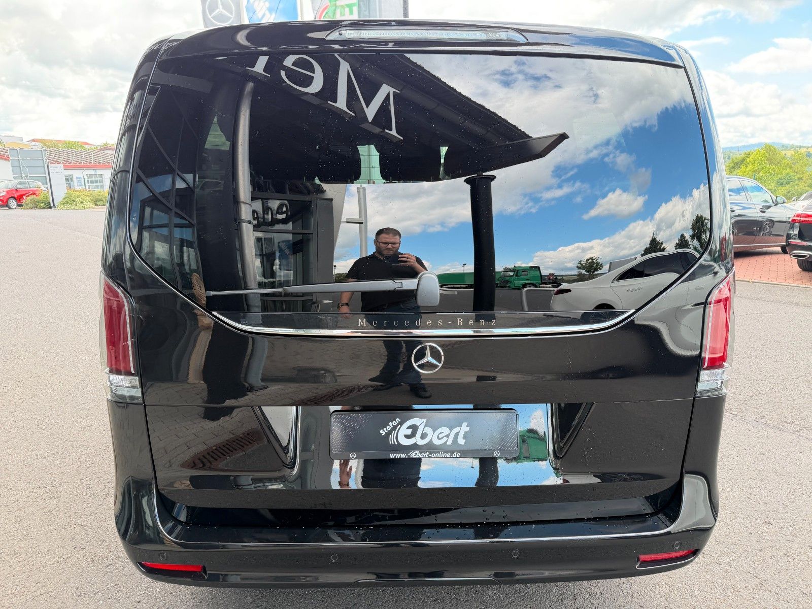Fahrzeugabbildung Mercedes-Benz V 250 d STYLE LED AHK2,5to DISTRONIC LED