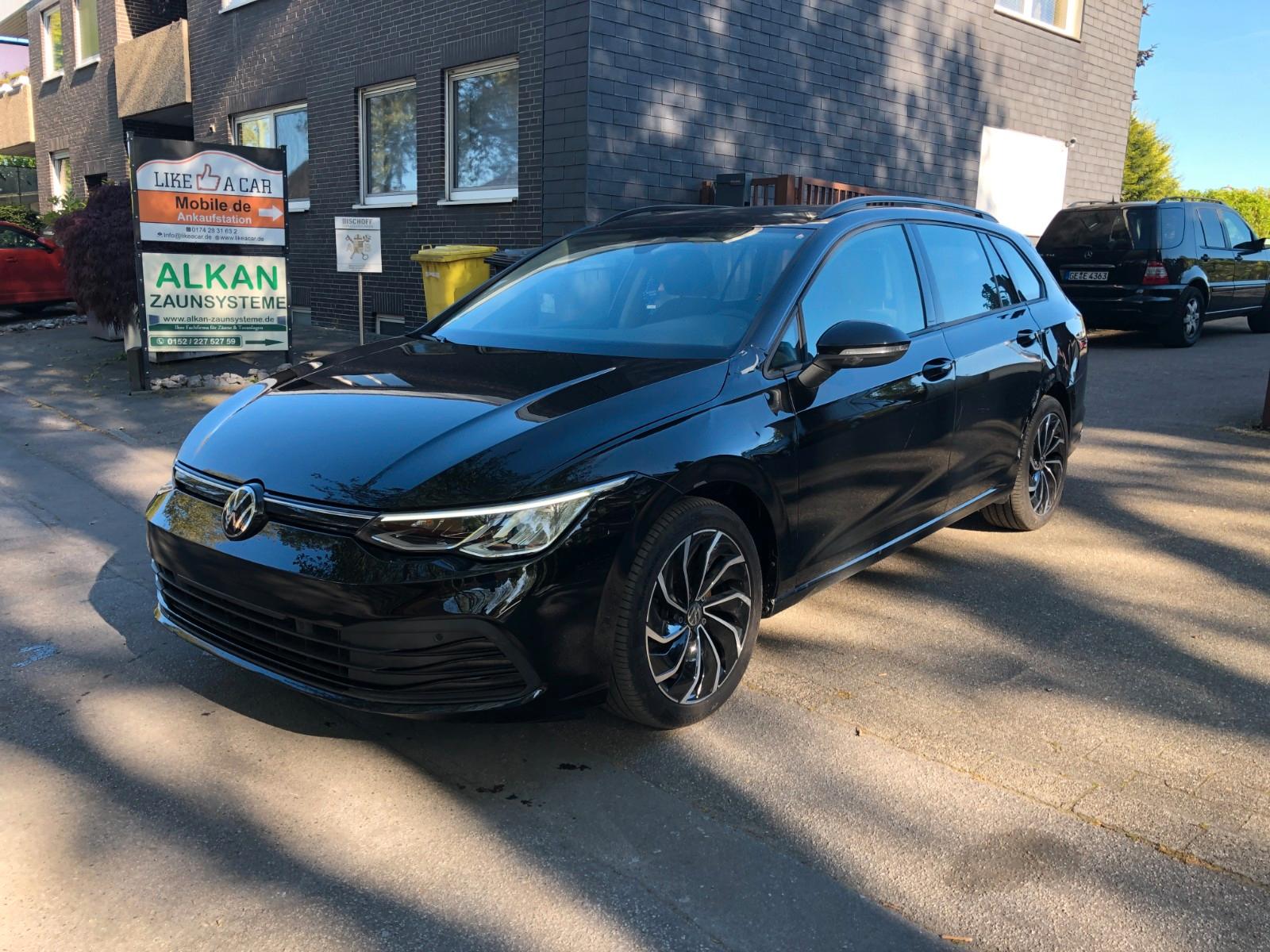 Volkswagen Golf VIII Variant Life 2.0 *AUTM*NAVI*DGT CKPT*