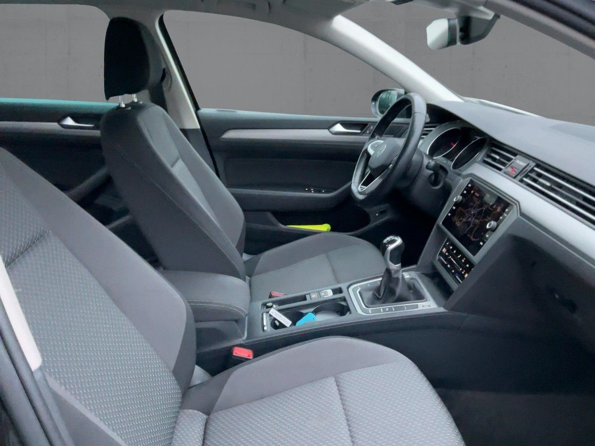 Volkswagen Passat Variant - Bild 12