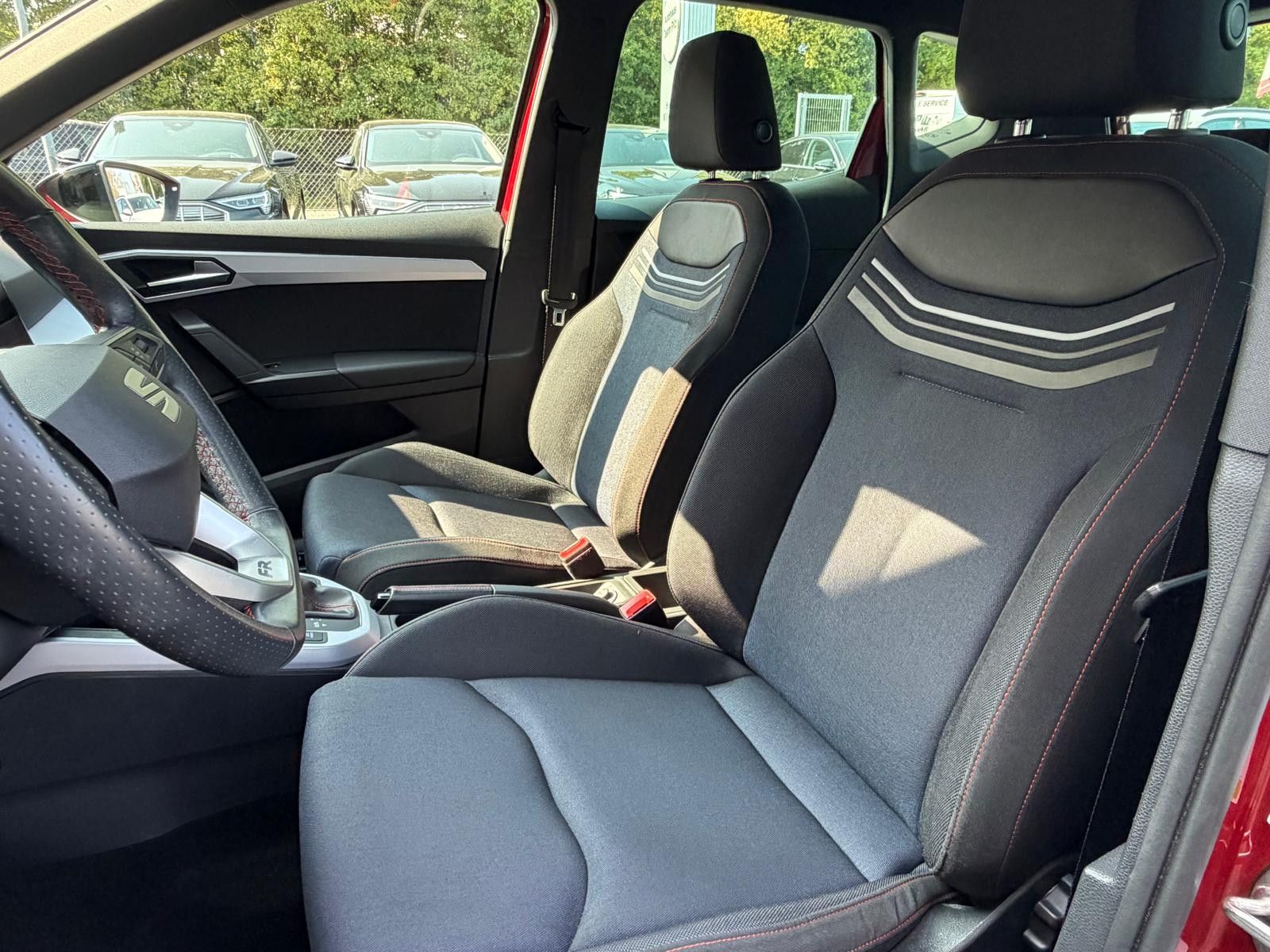 Fahrzeugabbildung SEAT Arona 1,5 TSI FR DSG >LED+NAVI+SHZ+KAM+ACC+DAB+