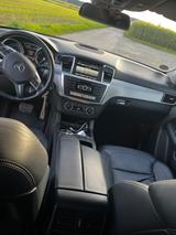 Mercedes-Benz ML 350 BlueTEC 4MATIC - - Mercedes-Benz ML 350 von privat
