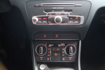 Audi Q3 2.0 TFSI quattro NAVI-LED-AHK-SHZG-TEMPOMAT-