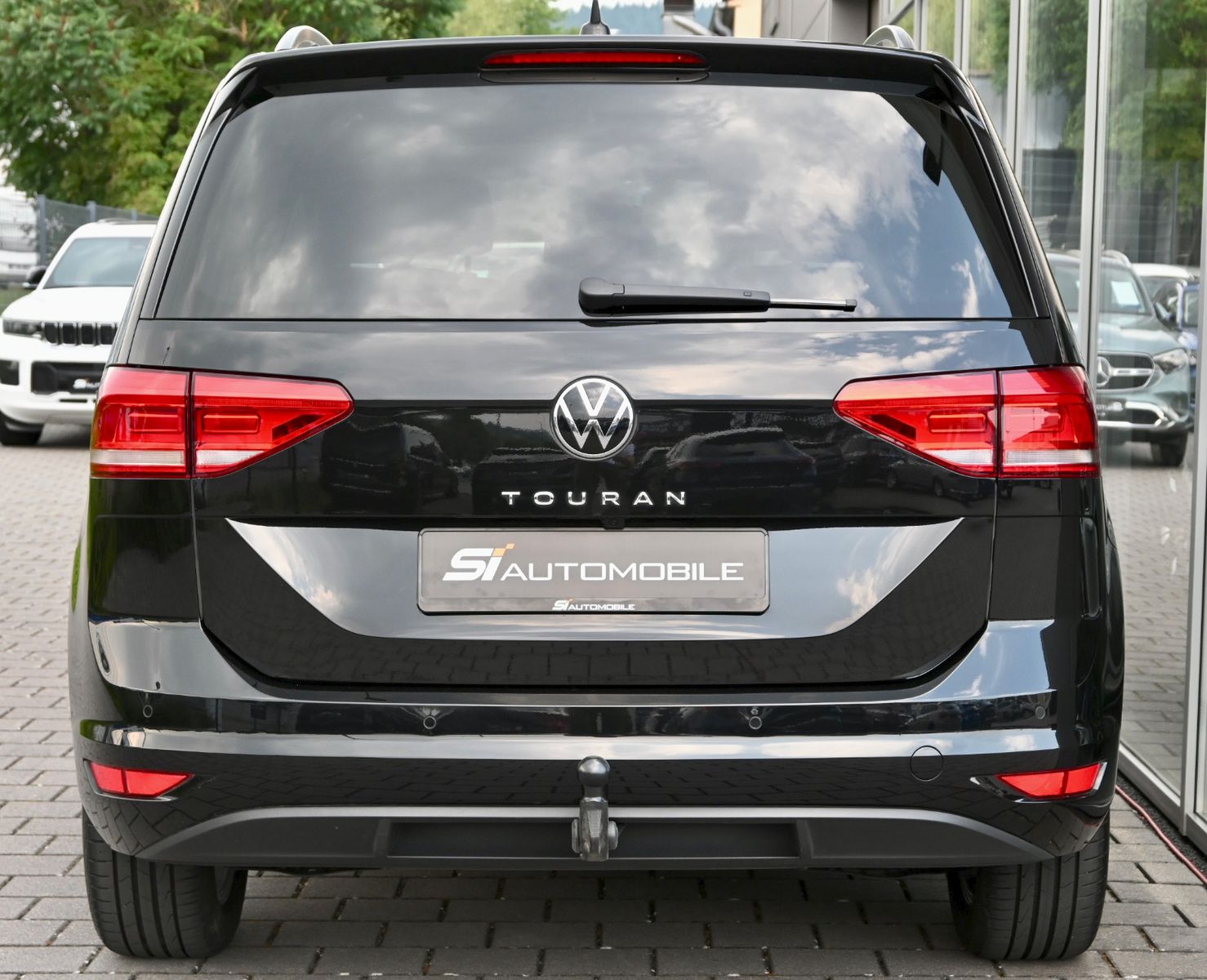 Fahrzeugabbildung Volkswagen Touran 1.5 TSI DSG °ACC°AHK°PANO°STHEIZ°DYNAUDI°