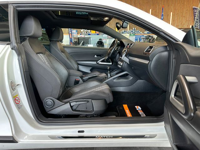 Volkswagen Scirocco *PANORAMA*NAVI*PDC*KLIMA*2-ZONEN*