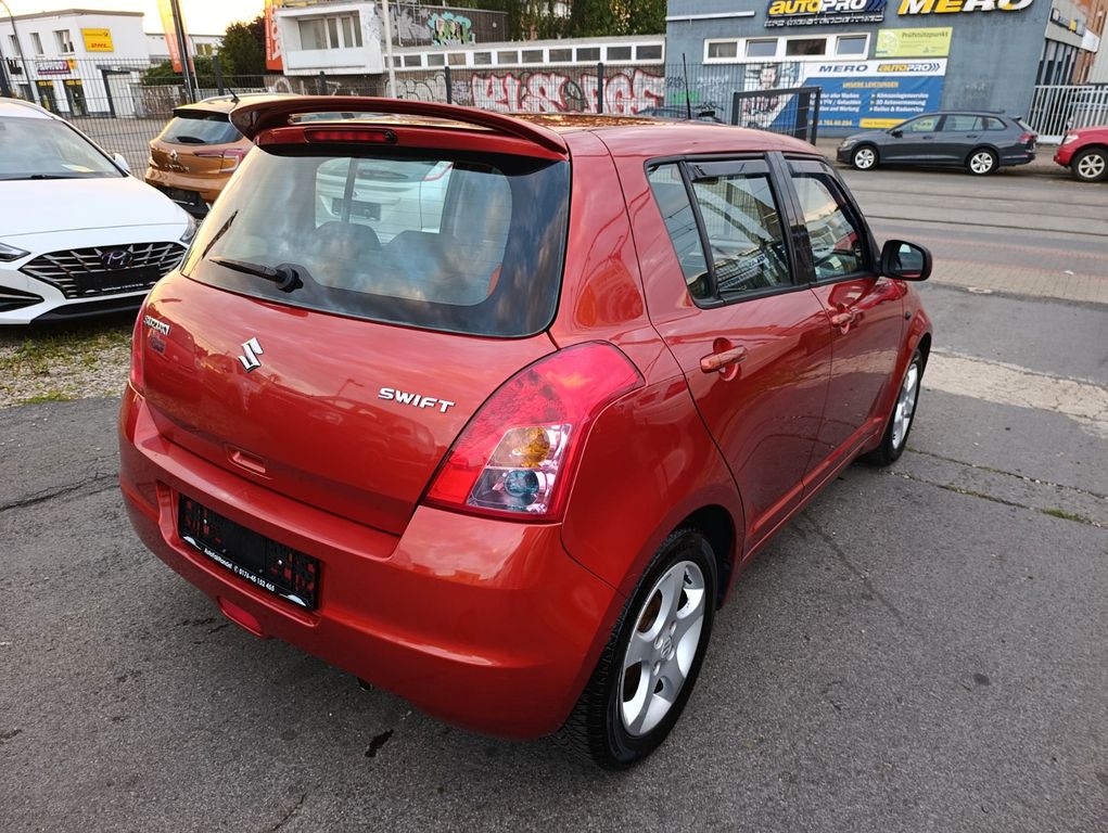 Suzuki Swift Lim. Club*NAVI*APPLE CAR PLAY*DAB*KLIMA*