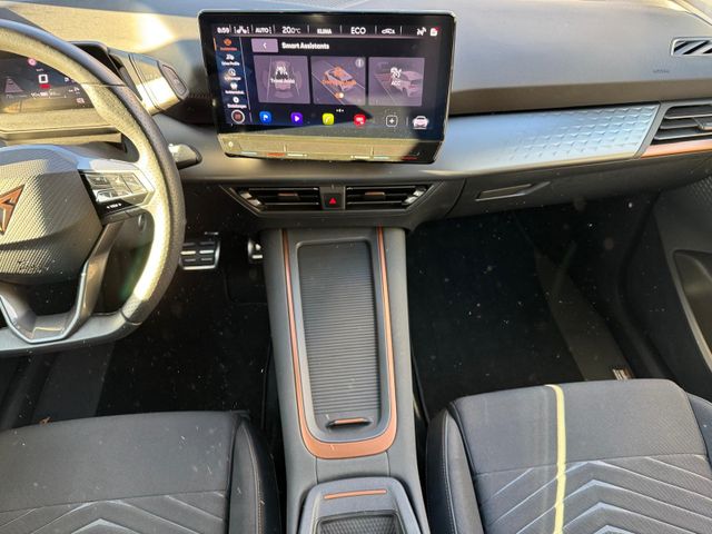 Born 58 kWh 150 kW Wärmepumpe+ACC+NAV+LED+CCS