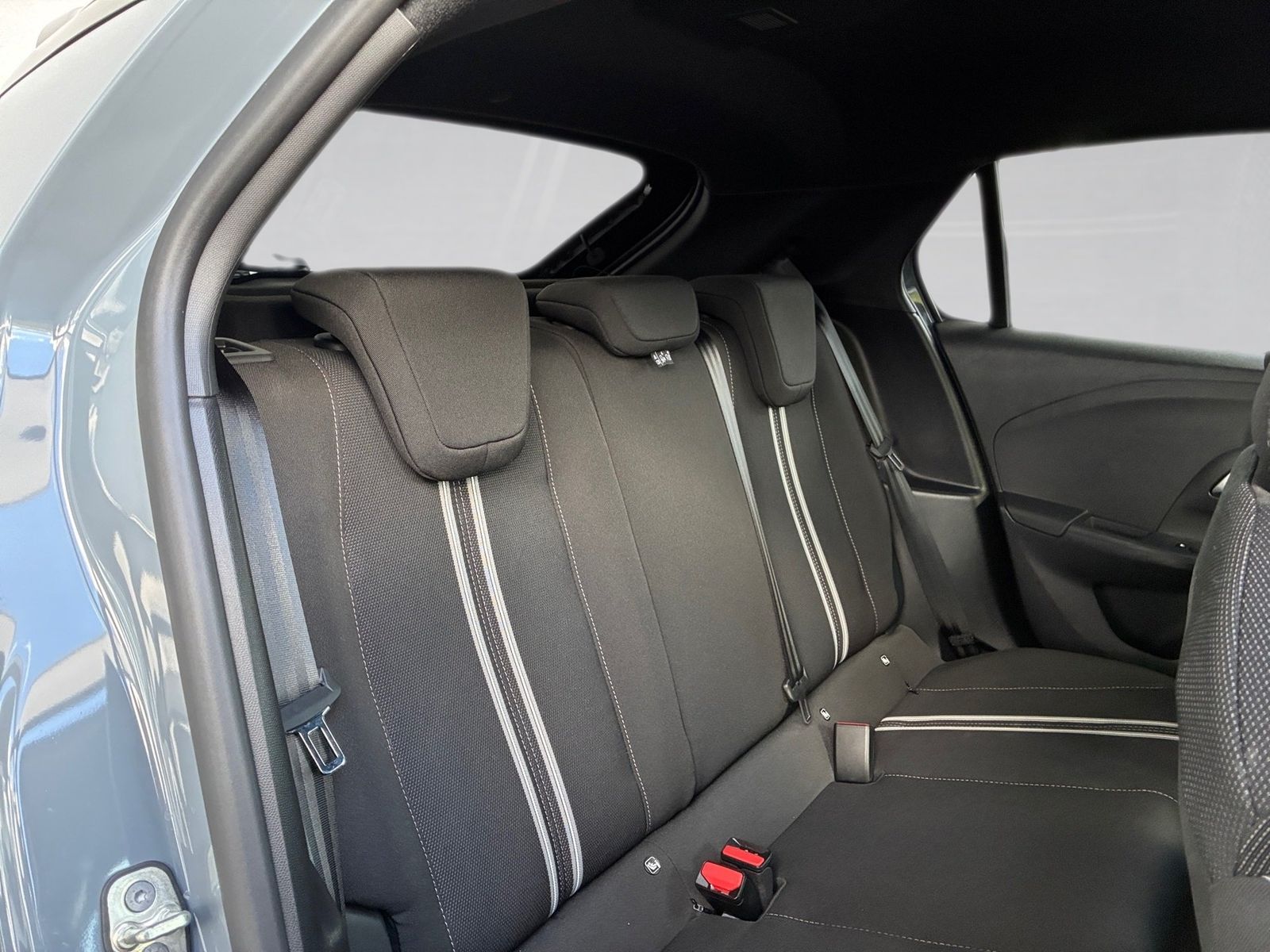 Fahrzeugabbildung Opel Corsa F 1.2 Turbo GS Kamera,LED,Navi,PDC,SHZ,LM