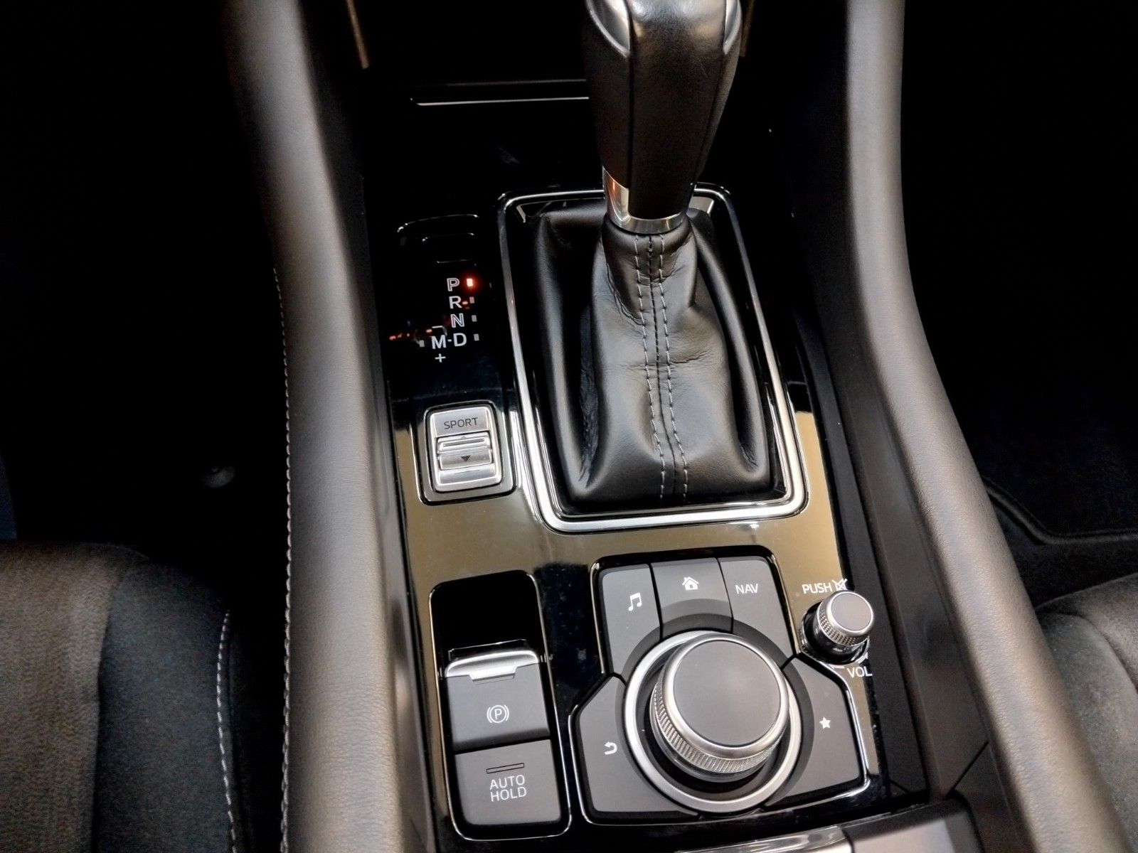 Mazda 6 (12/2018, Benzin)
