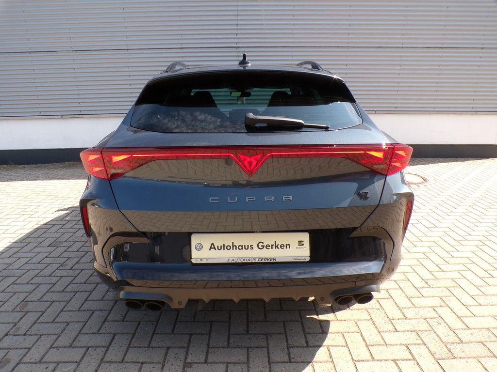 Fahrzeugabbildung CUPRA Formentor VZ 2.0 TSI DSG 4Drive Black Edition