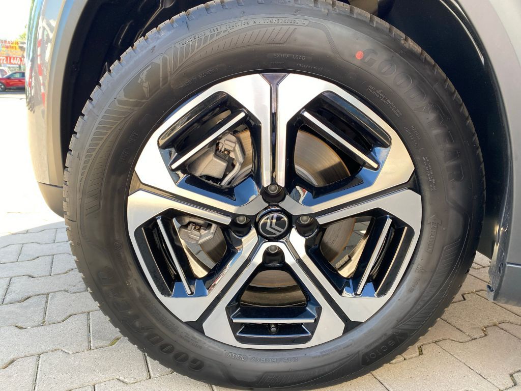 Fahrzeugabbildung Citroën C3 Aircross Hybrid Automatik 145 MAX *Winterpak*