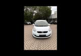 Kia Venga 1.6 CRDi FIFA World Cup Edition FIFA W... - Kia Venga mit Diesel-Antrieb: 1.6