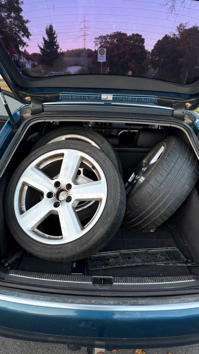 Audi A4 2004 — photo 8