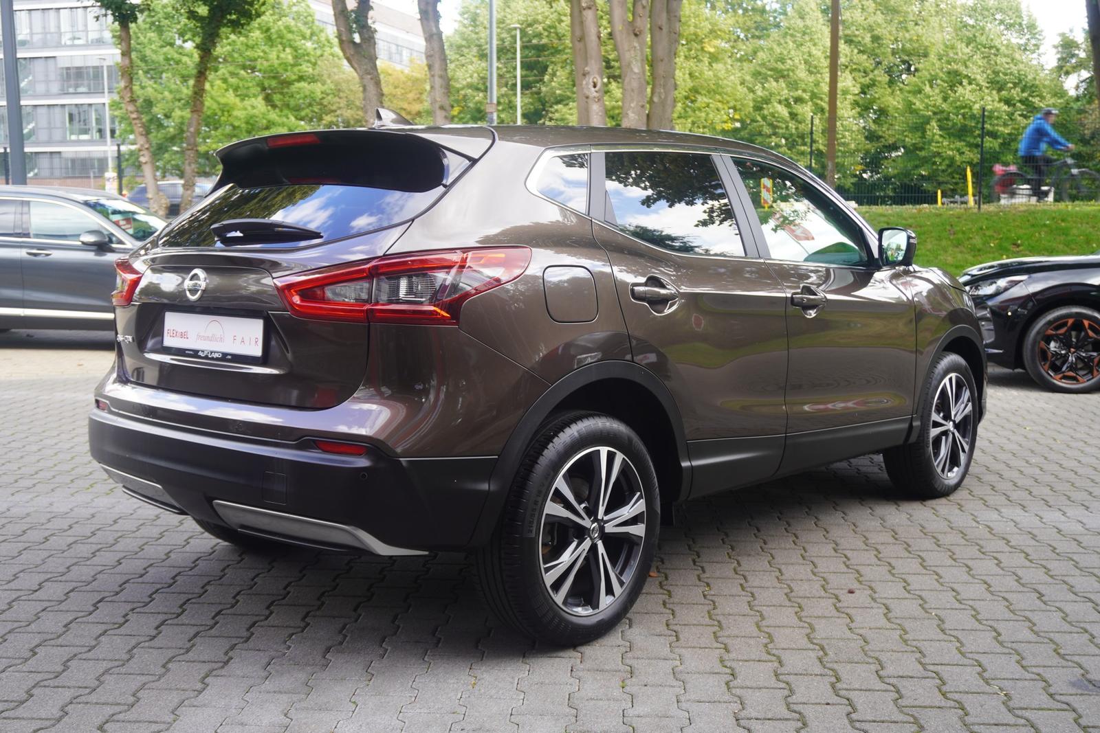 Nissan Qashqai 1.6 N-Connecta 360° Spurhalte Tempomat