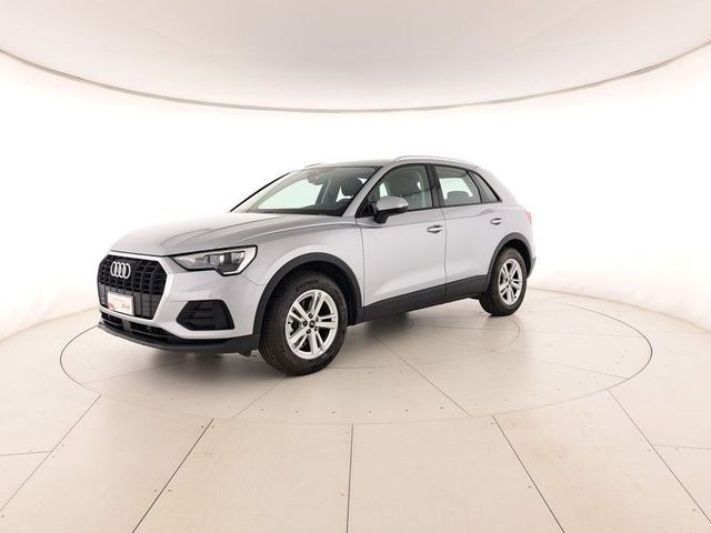 Audi Q3 35 1.5 tfsi business