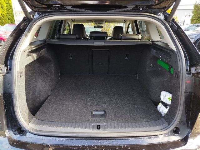 Fahrzeugabbildung SKODA Enyaq 80 iV 82kWh Brutto AHK, SD