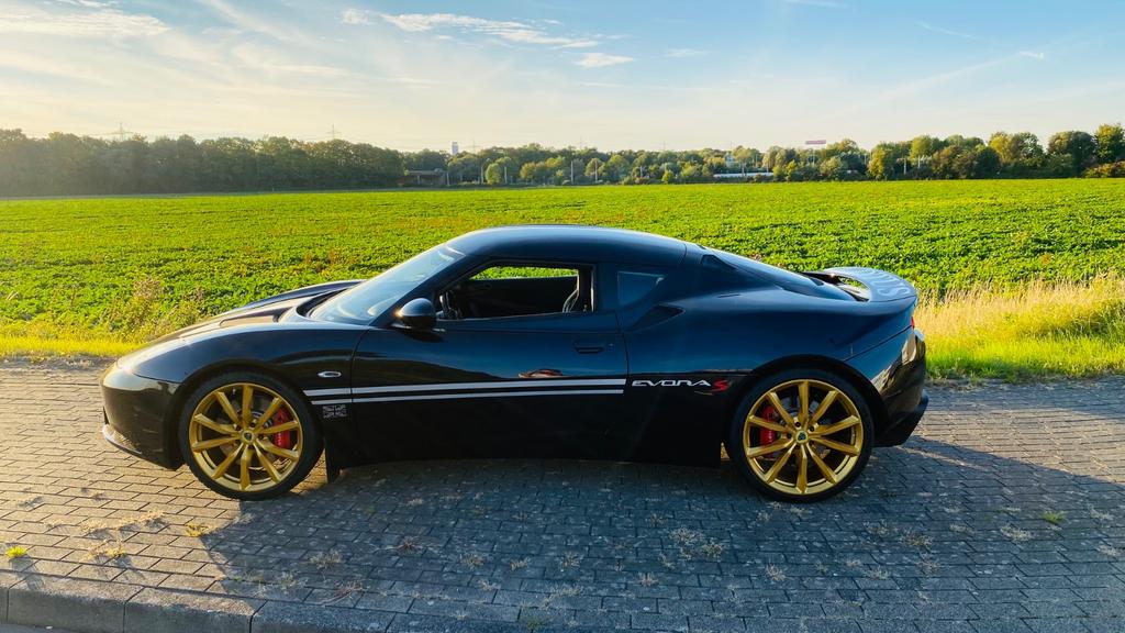 Lotus Evora