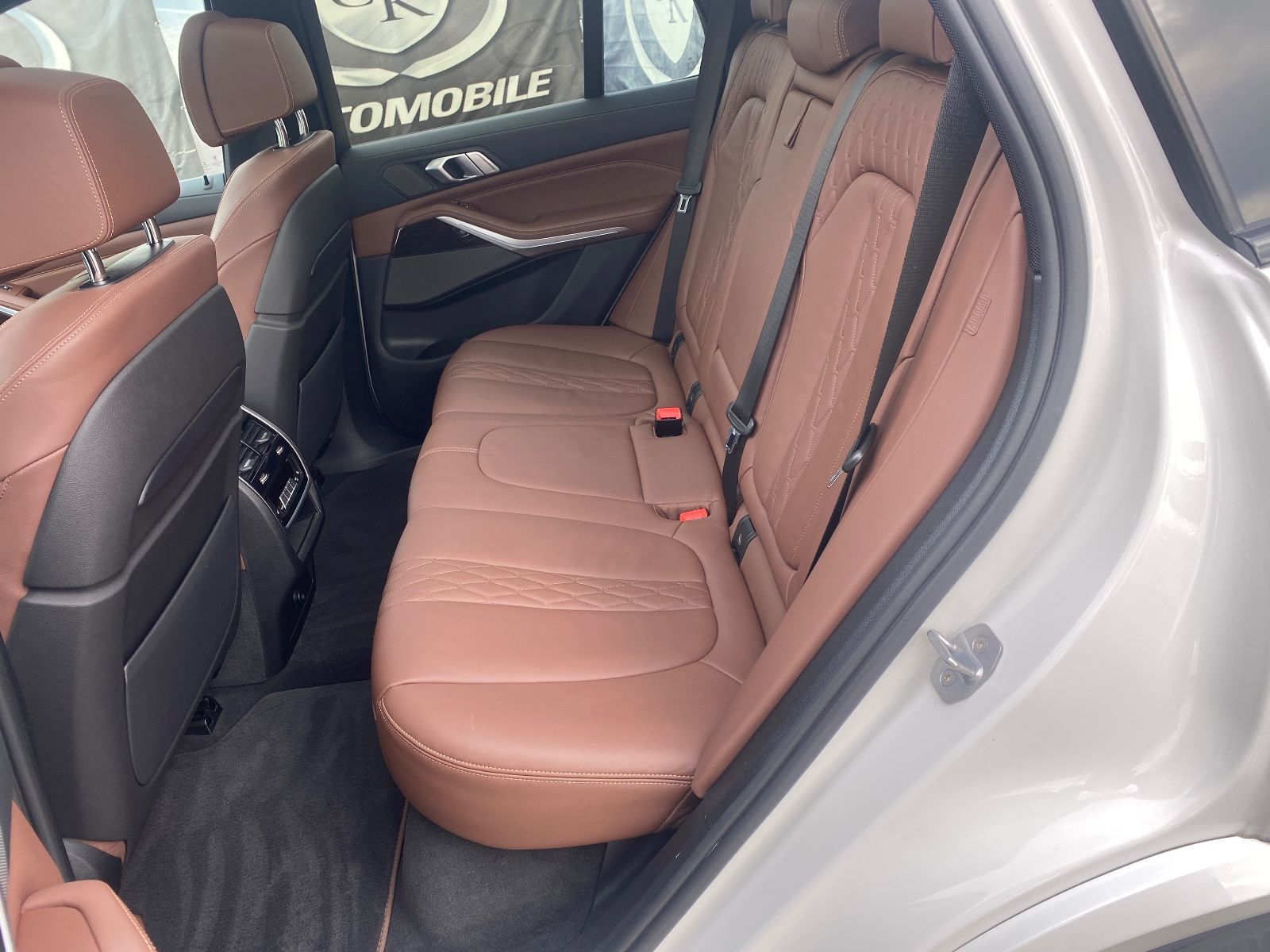 Fahrzeugabbildung BMW X5 xDrive 45 e M Sport/Laser/HeadUp/Pano/360°Kam