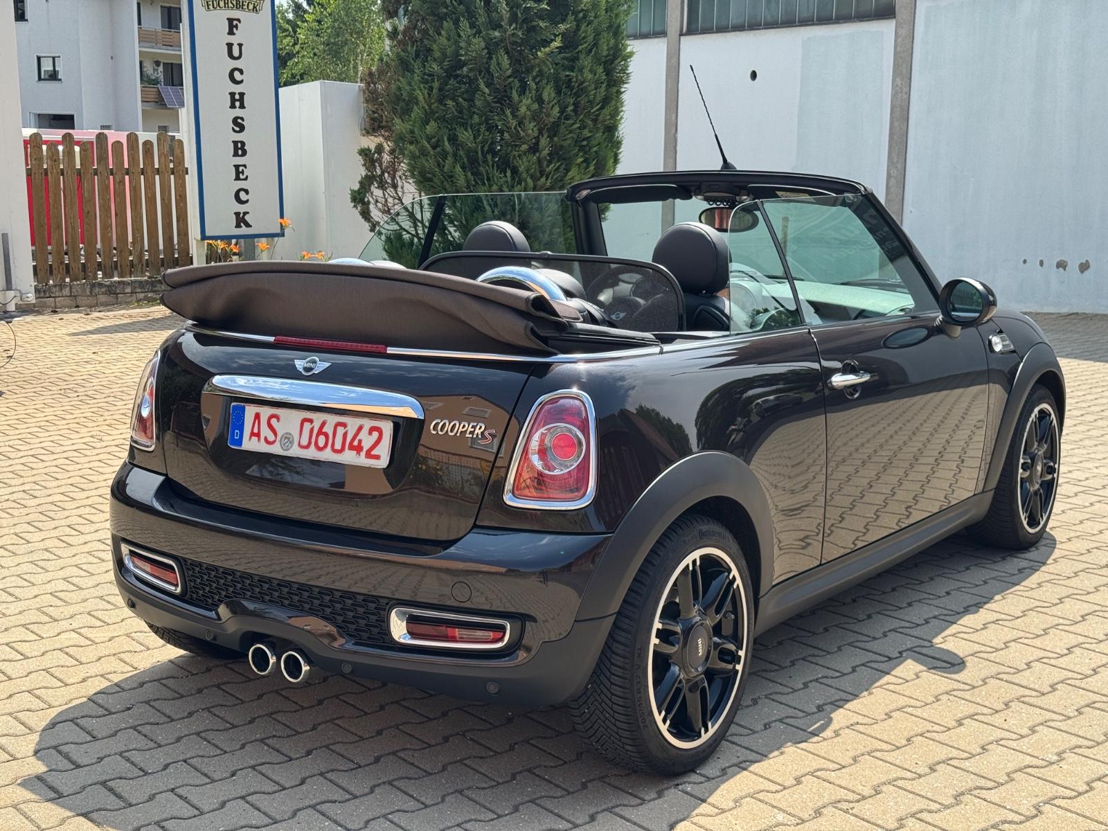MINI Cooper S Cabrio Highgate Leder Bi-Xenon PDC Temp