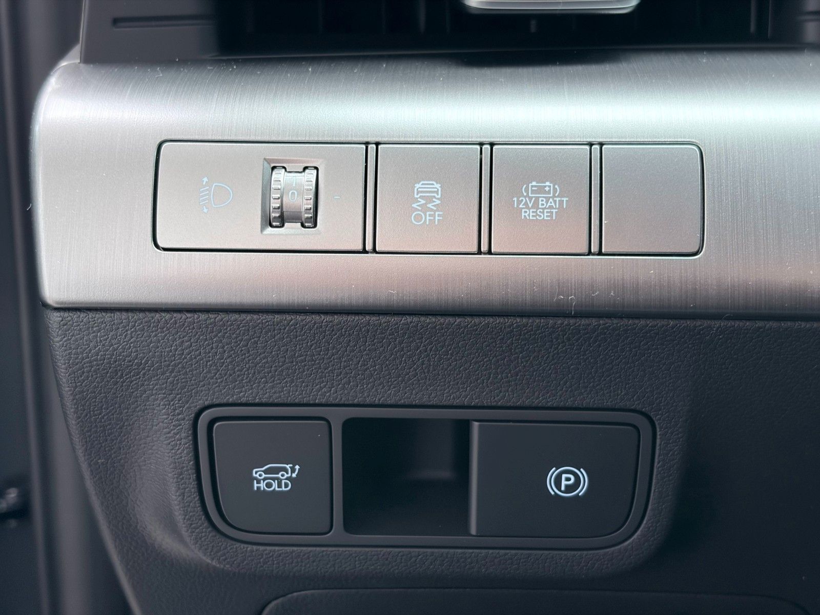 Fahrzeugabbildung Hyundai Kona 1.6 GDI Trend KlimaA,LED,Navi,SHZ,el.Heck