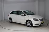 Mercedes-Benz B 180 BlueEFFICIENCY * Bi-Xenon * Navi * SHZ * - Mercedes-Benz B 180 mit Benzin-Antrieb: Scheckheftgepflegt