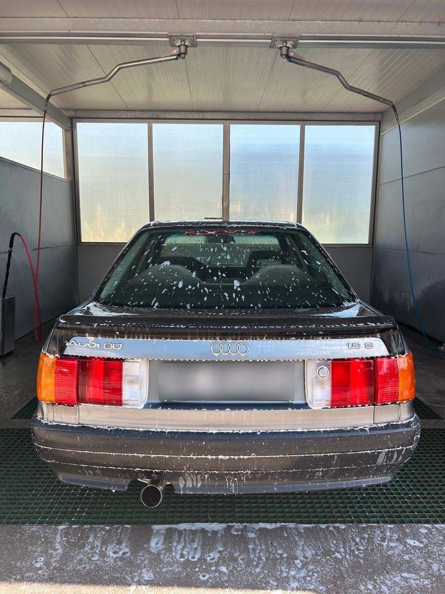 Audi 80
