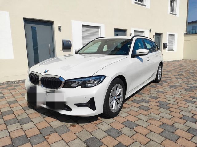 BMW 318 Touring. Navi/LED/PDC/Alu 17"