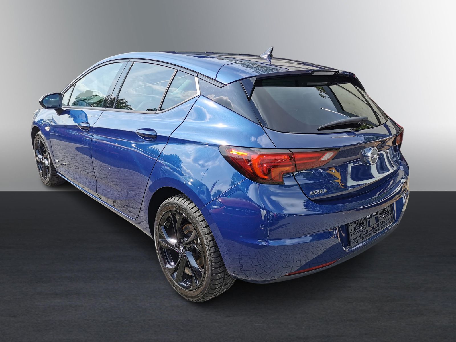 Fahrzeugabbildung Opel Astra K Design & Tech+NAVI+SHZ+USB+LED+S&S+PDC+
