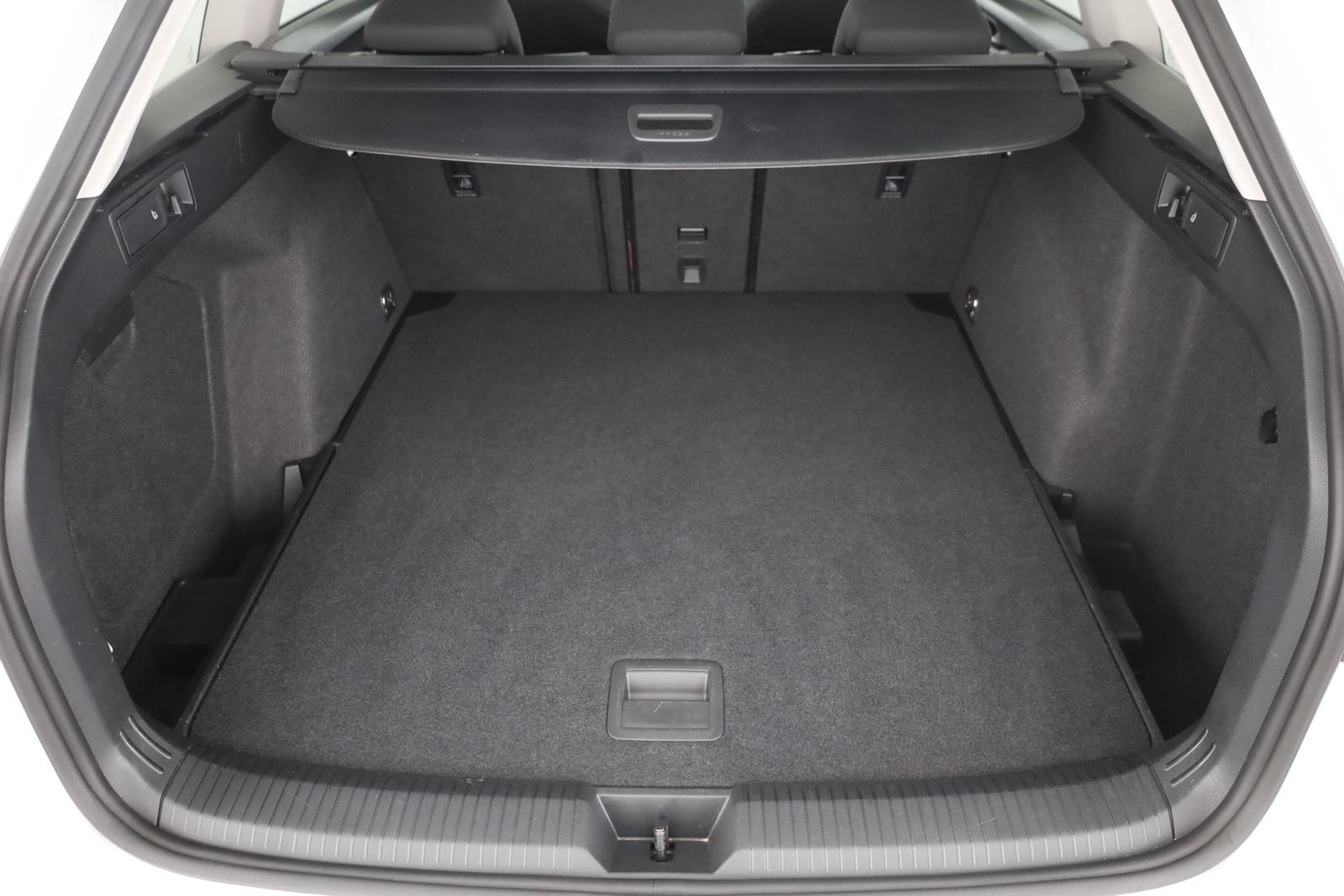 Volkswagen Golf VIII Variant 1.5 TSI Life LED Sitzheizung, миниатюра 25